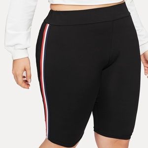 5/$30 Shein side stripe bike shorts 2xl